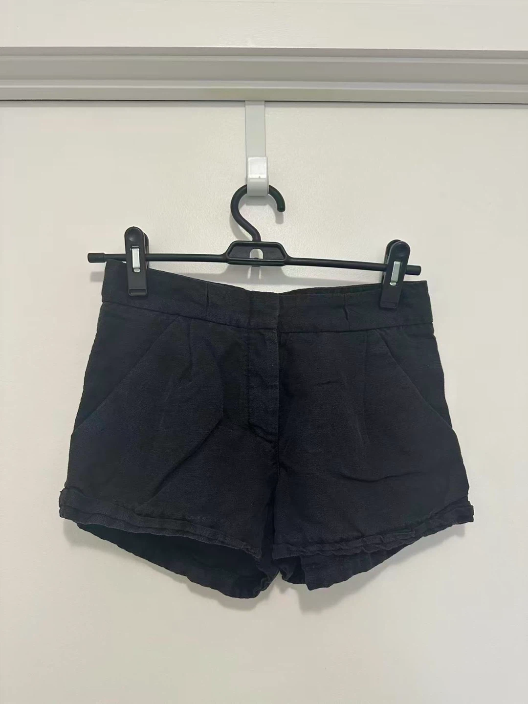 Aritzia Linen Black shorts