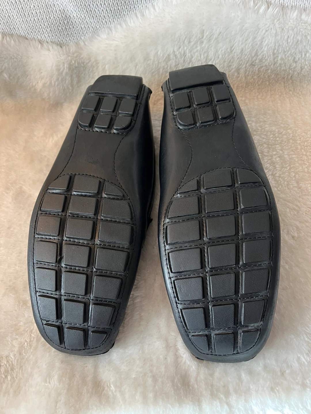 Louis Vuitton Black Leather Driving Loafers - photo 3