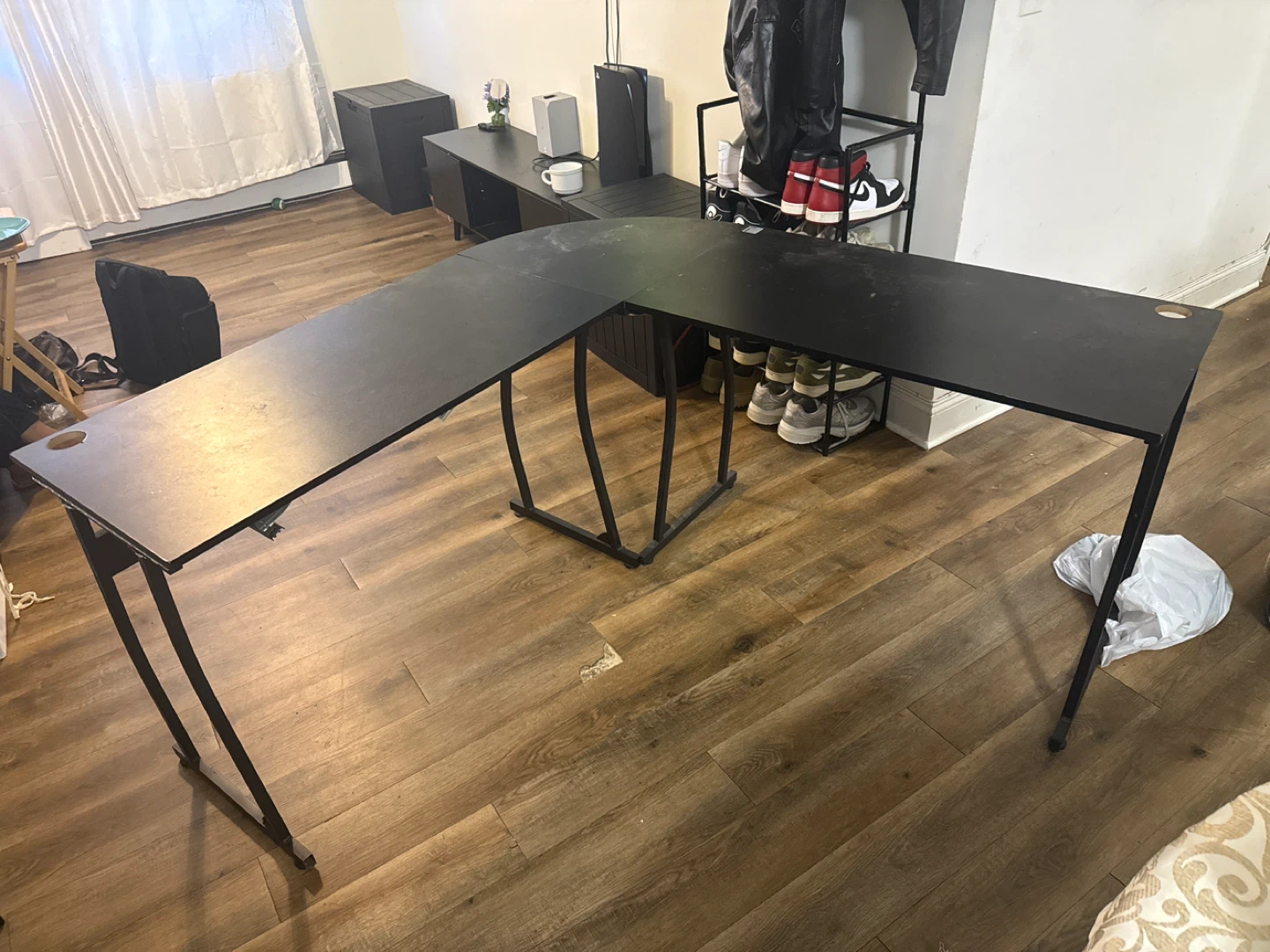 RIF6 Black L-Shaped Desk