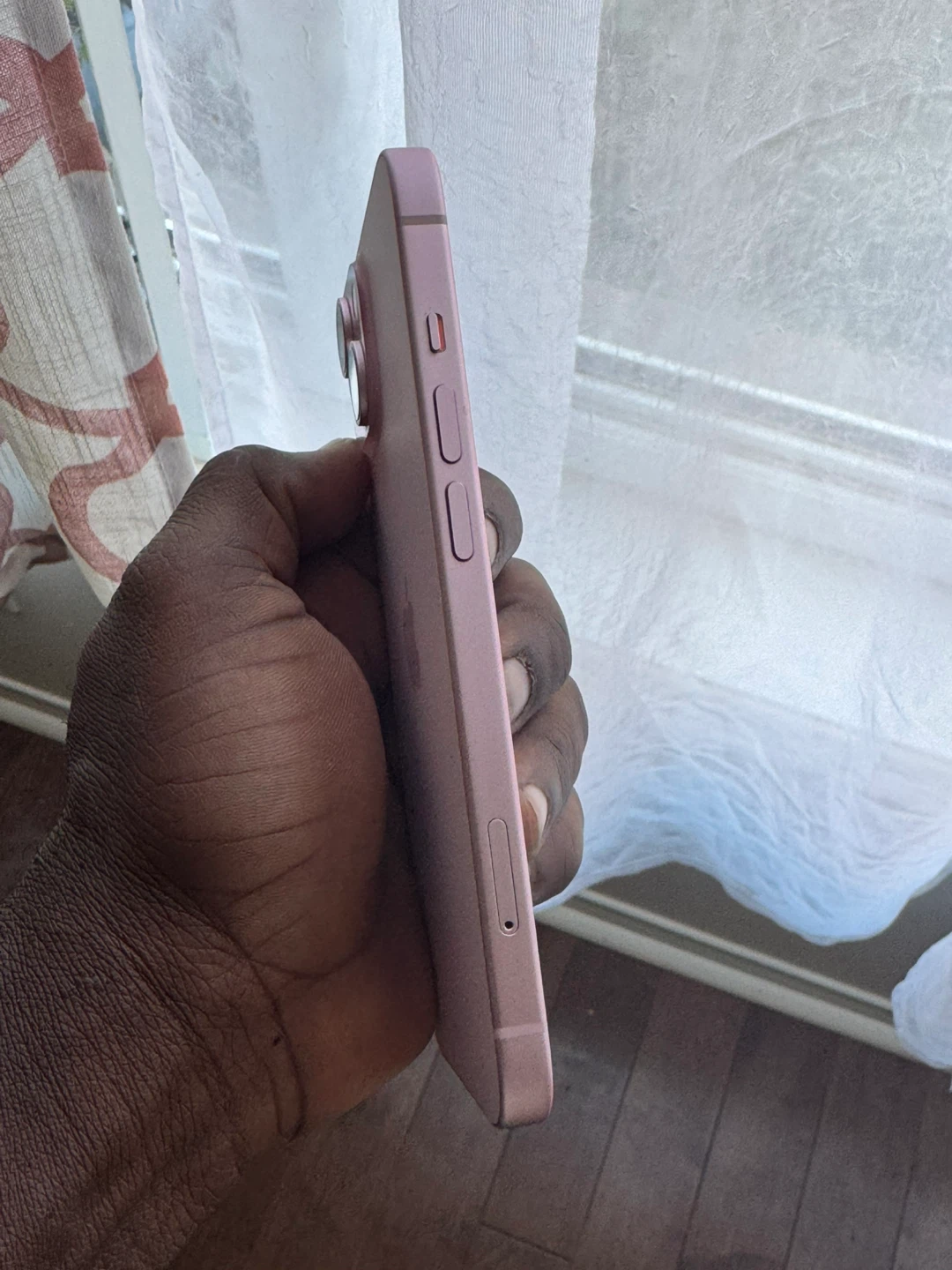 iPhone 15 128GB - photo 2