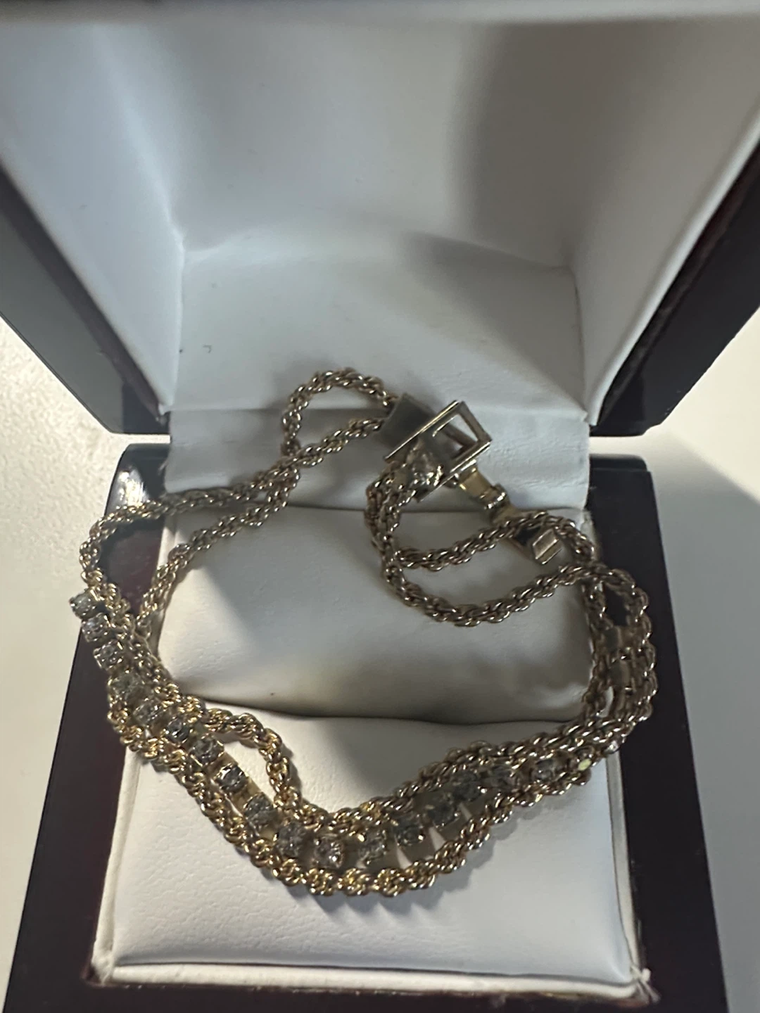 Gold Tone Bracelet with Rhinestones