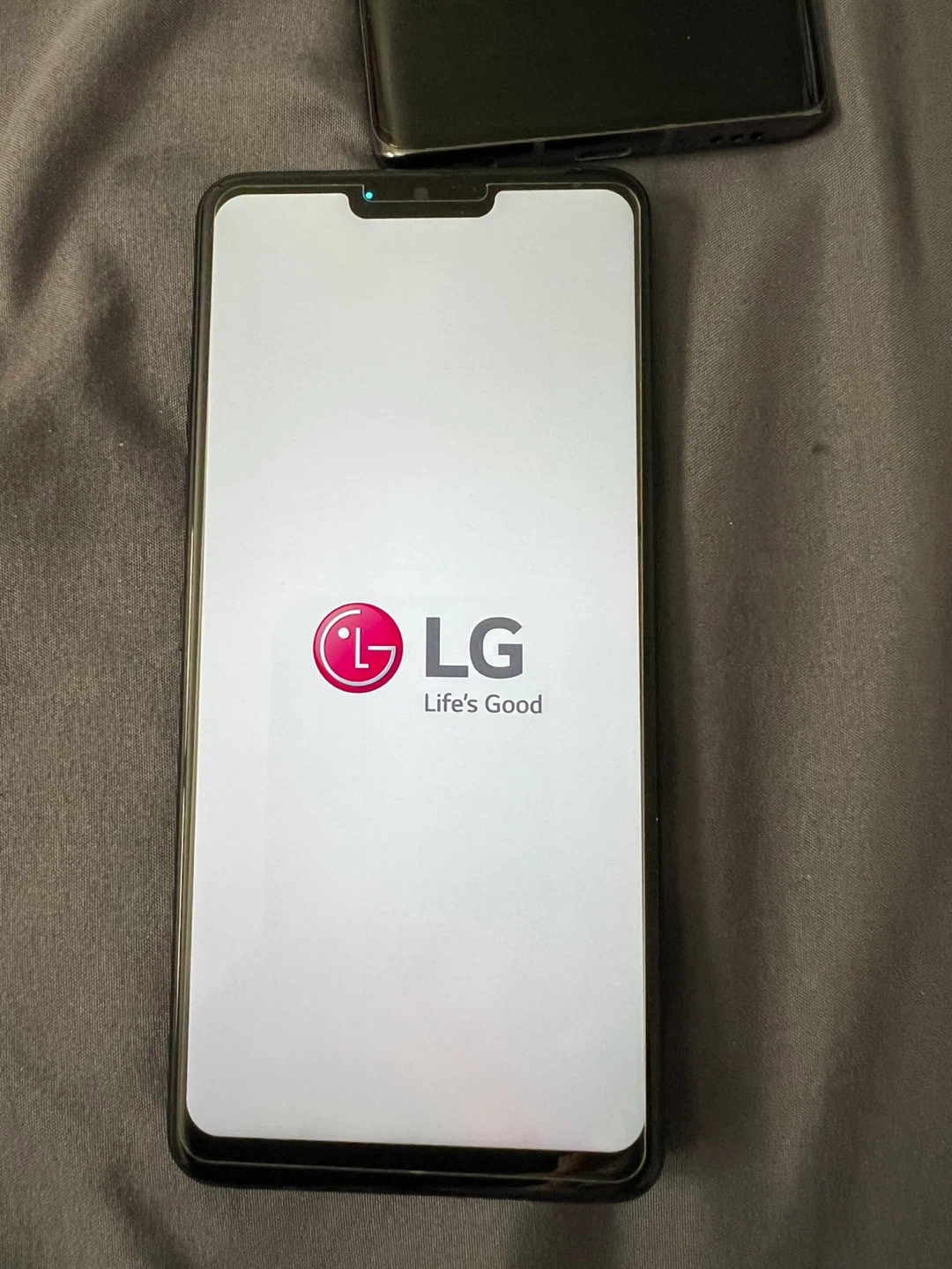 LG Velvet and LG G8 ThinQ Android Smartphones - photo 3