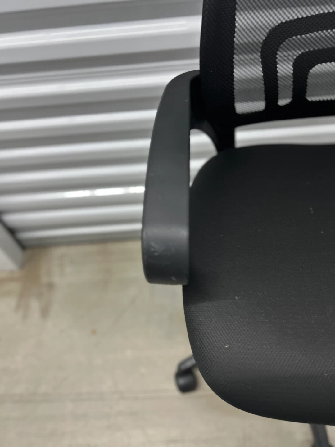 Black Mesh Office Chair - photo 5