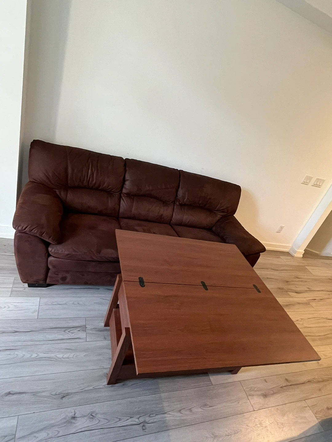 Leons Sofa - photo 5