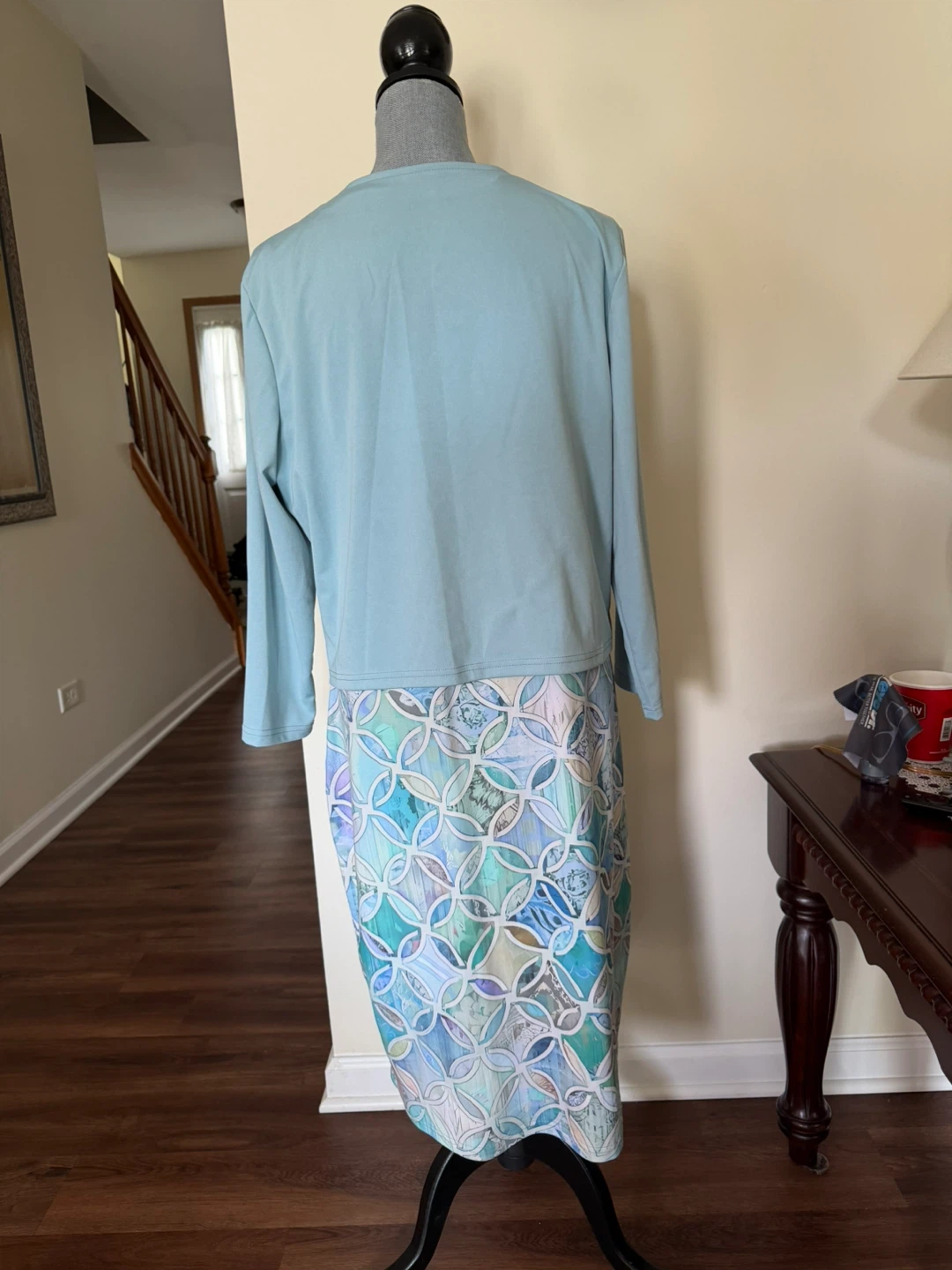 Women's Sleeveless Dress with Matching Jacket - photo 2