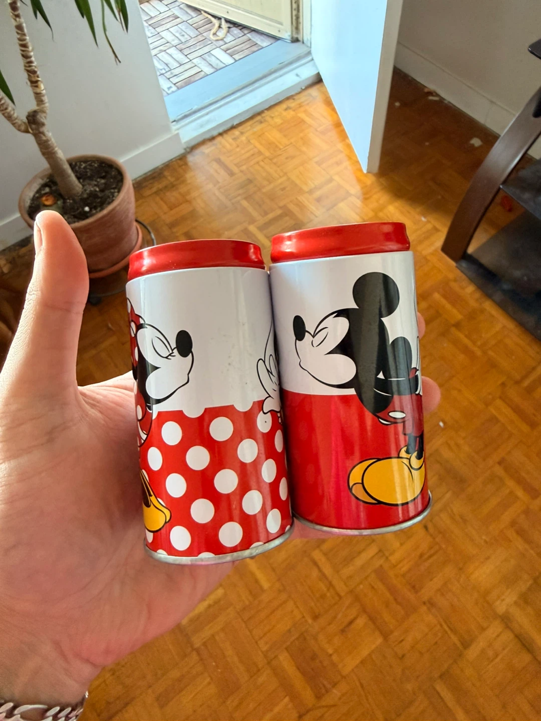 Salt and Pepper Tin Set