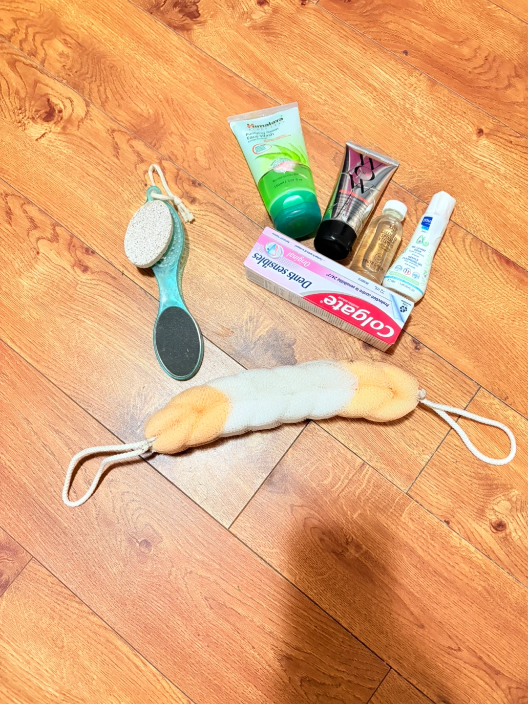 Toothpaste, Himalaya Face Wash, and Skincare Samples