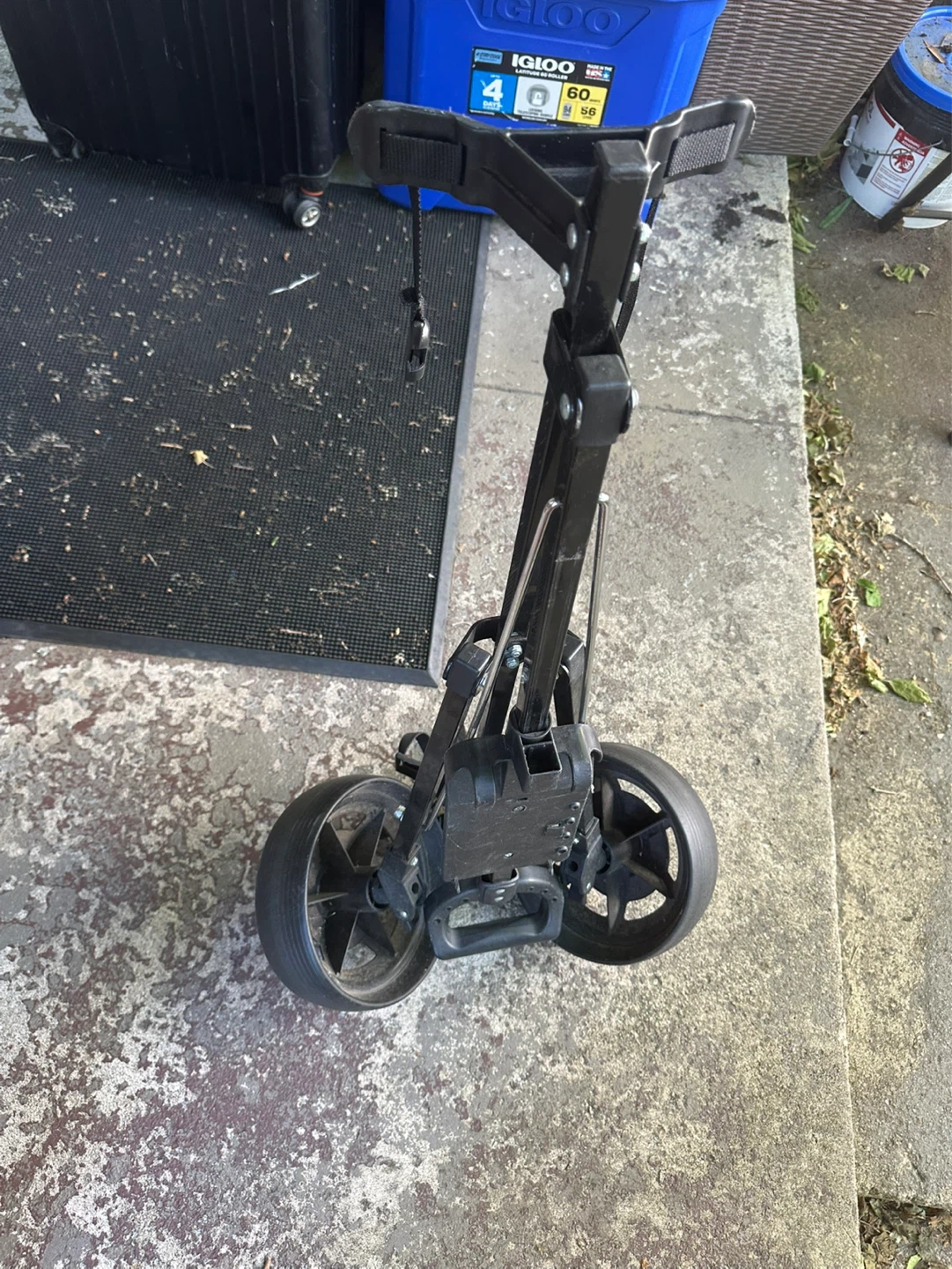 Black 3-Wheel Golf Push Cart - photo 4