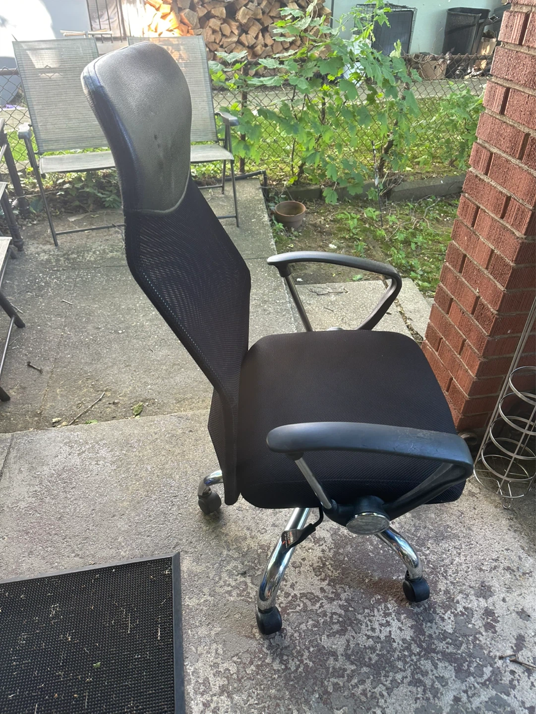 Black Mesh Office Chair