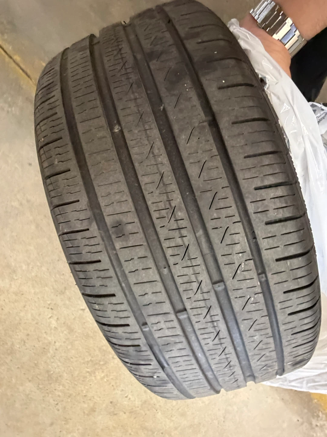 1 Pirelli Cinturato P7 RunFlat Tire -225/45R18 - photo 3