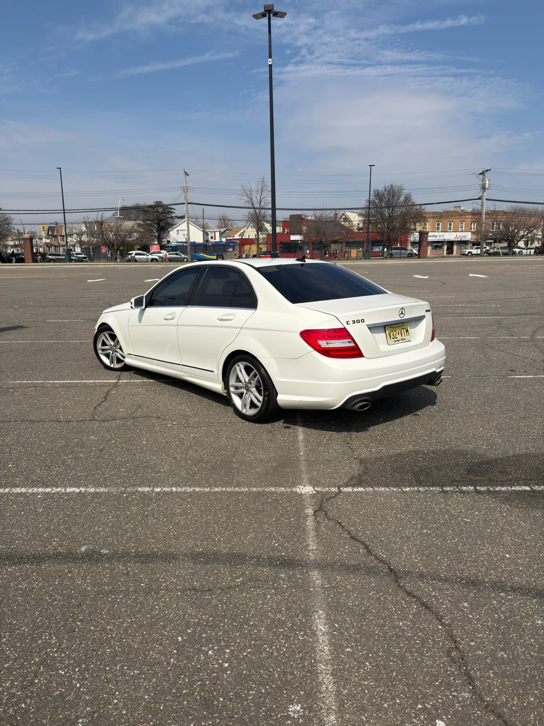 White Mercedes-Benz C300 4MATIC Sedan - photo 3