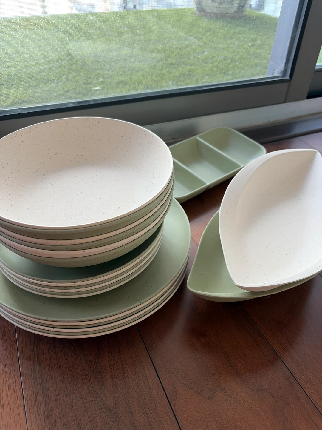Speckled Stone Looking outdoor dinnerware 21 piece - photo 5