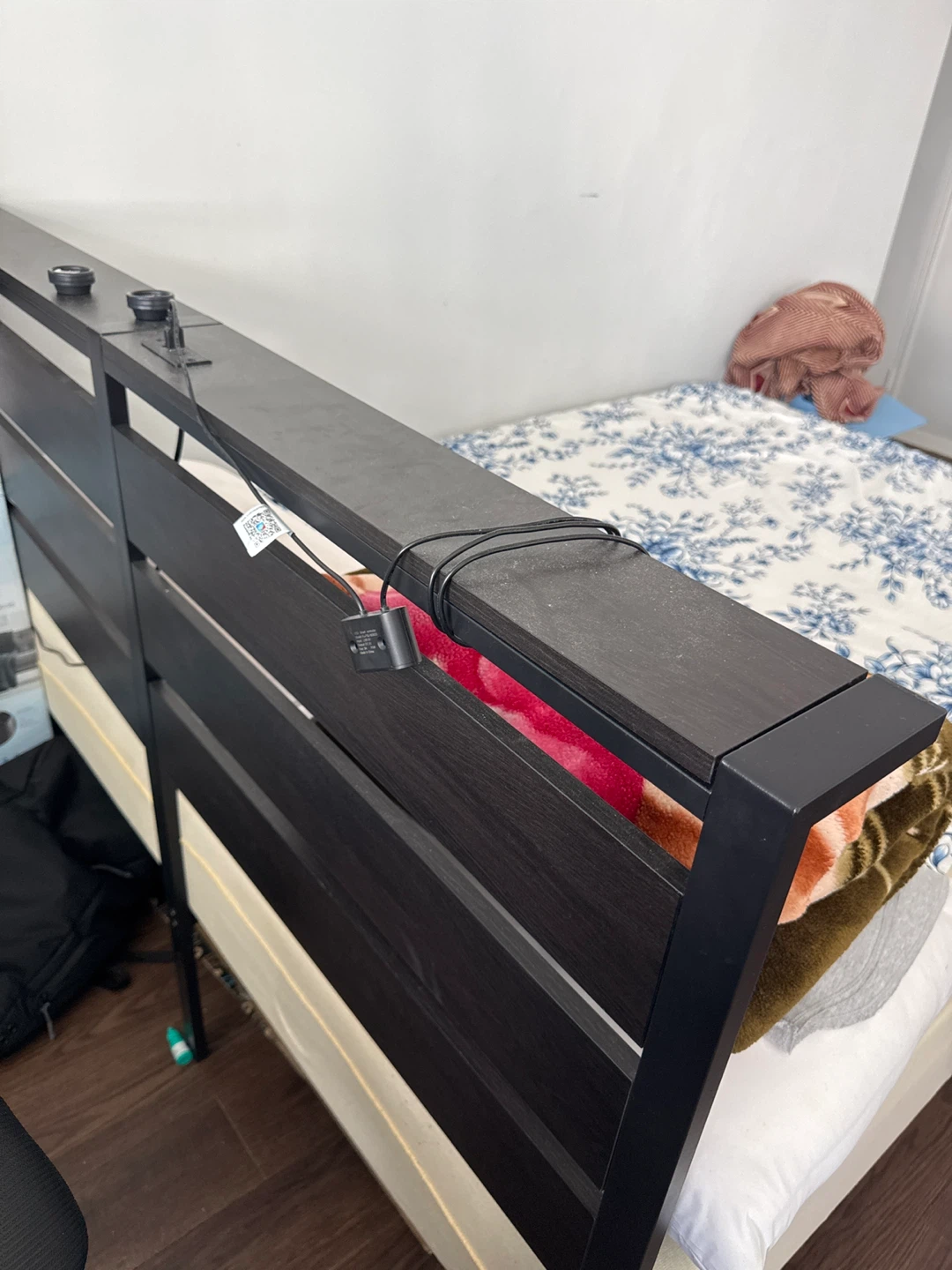 Queen size - Black Metal Bed Frame with Headboard - photo 2