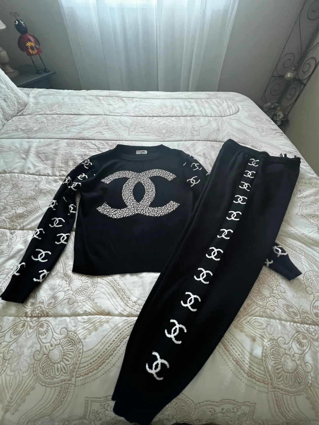 CHANEL Black top  and leggings