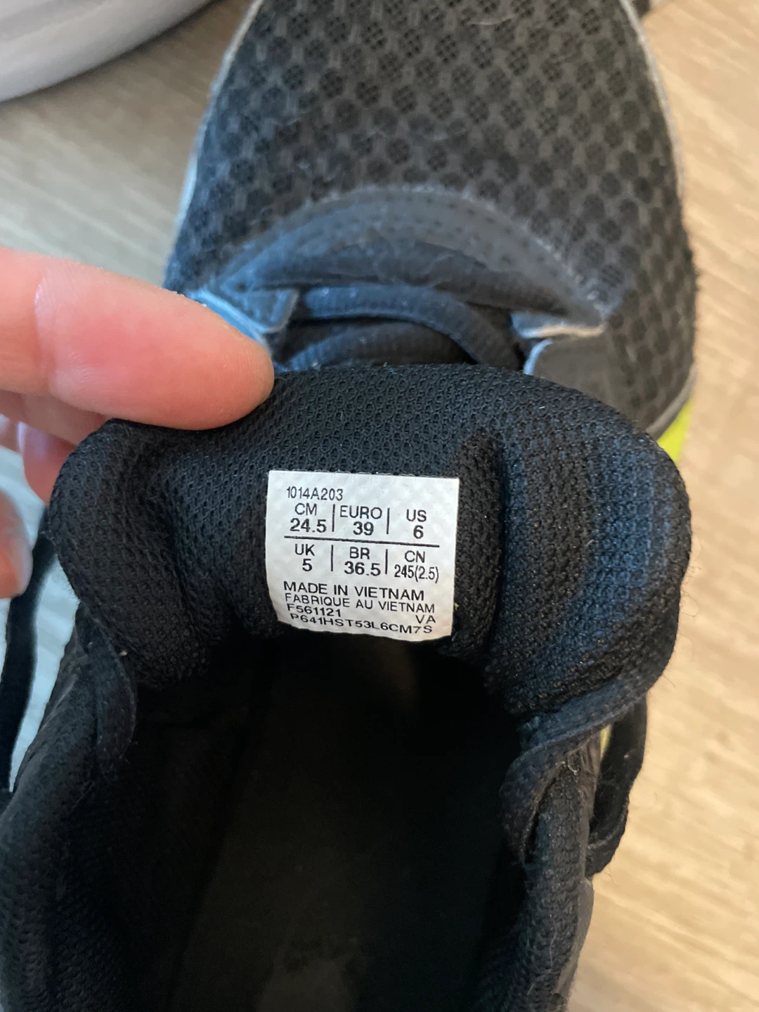 ASICS Youth Black & Yellow Running Shoes - photo 2