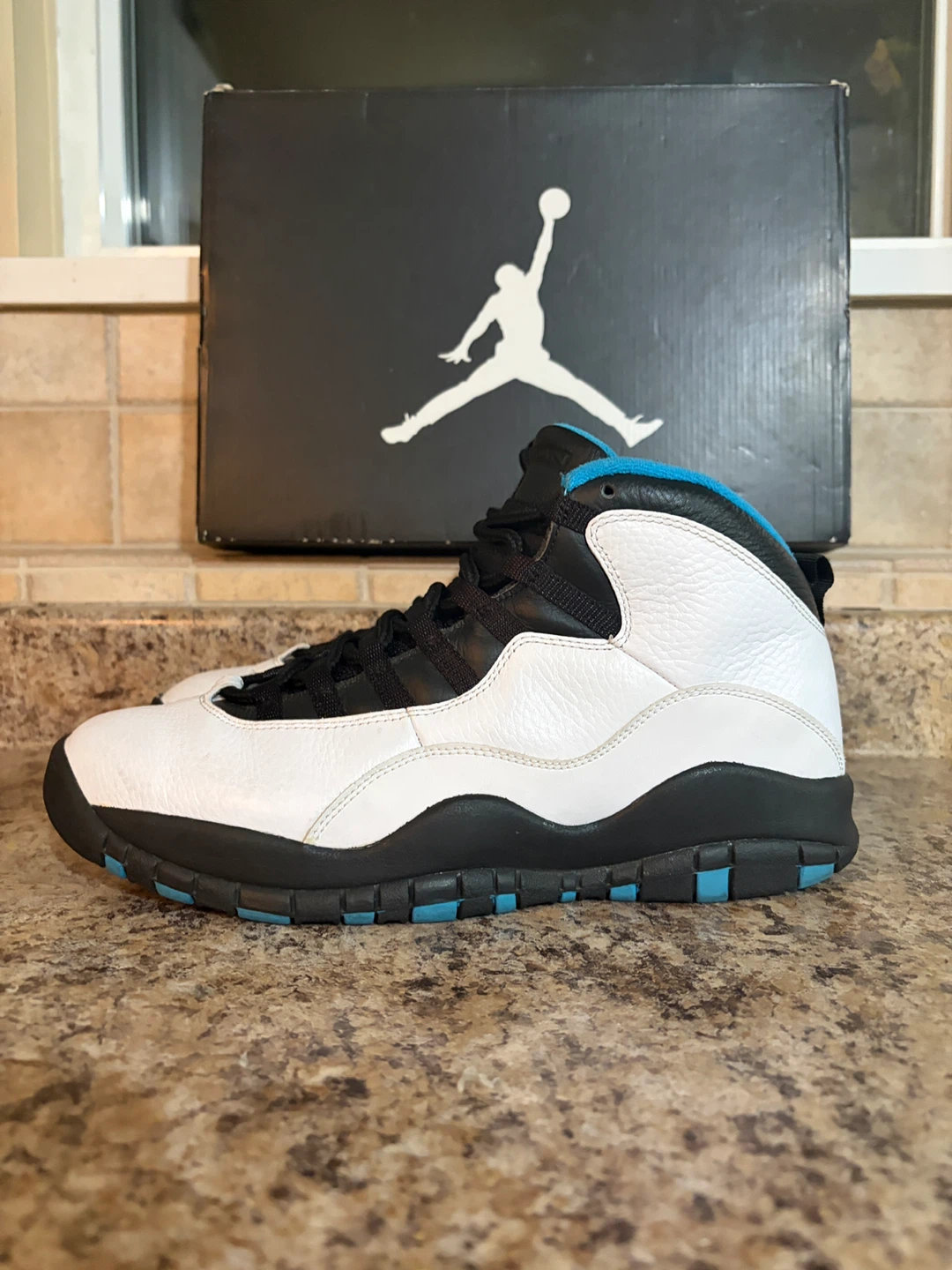 Air Jordan 10 Retro 'Jordan vs. Bird' Sneakers - photo 3