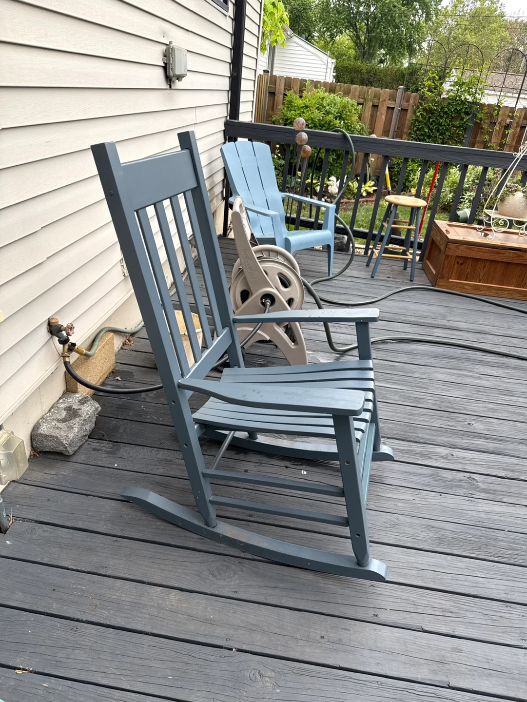 Grey Wooden Rocking Chair - photo 2