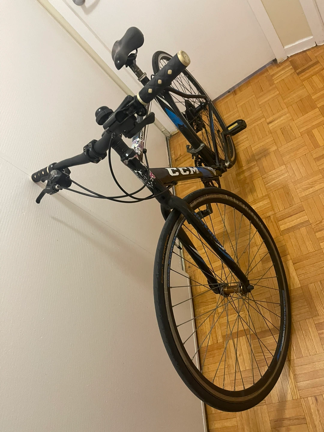 CCM Hybrid Bike - photo 2