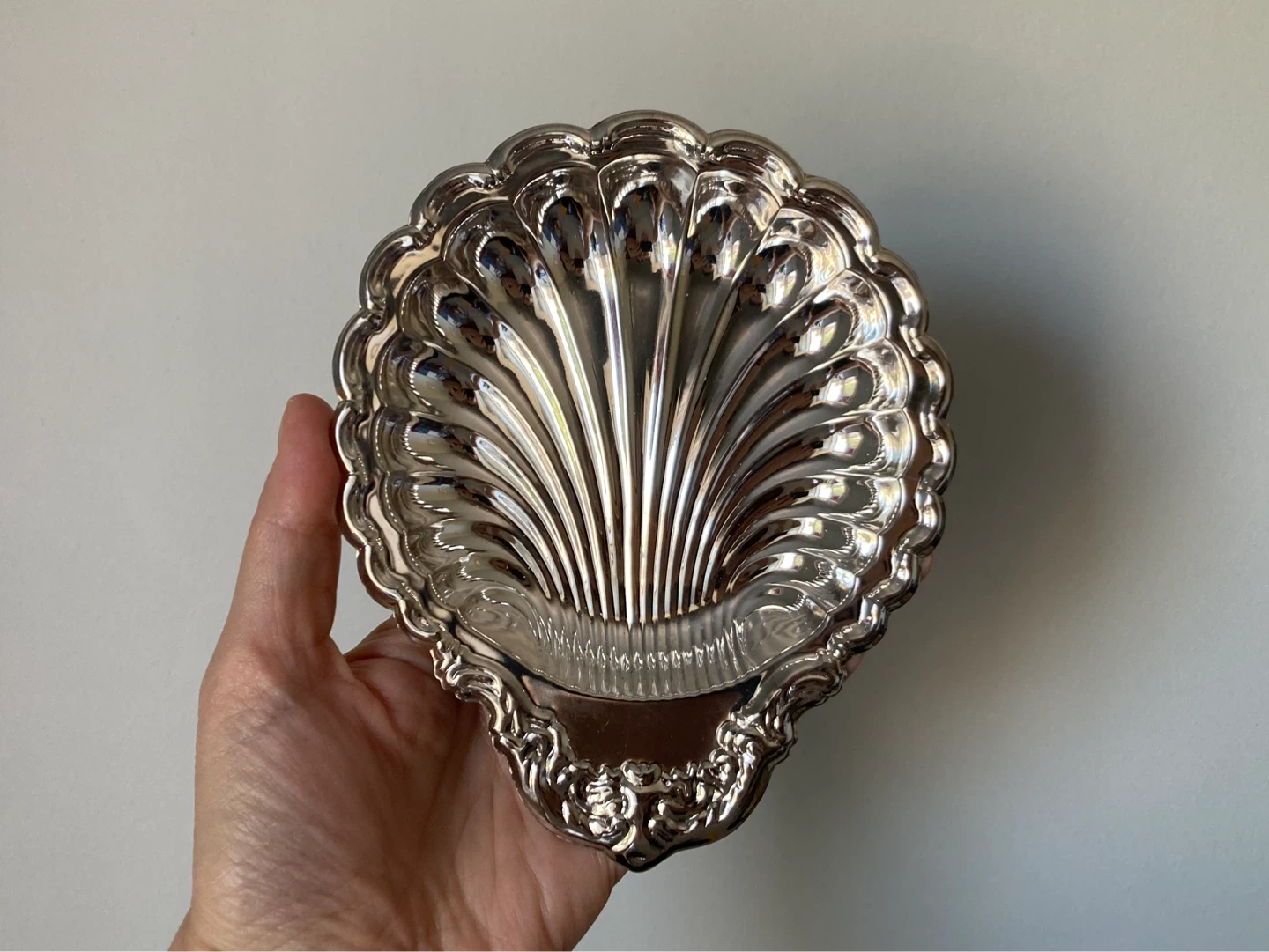 Vintage silver plated shell dish