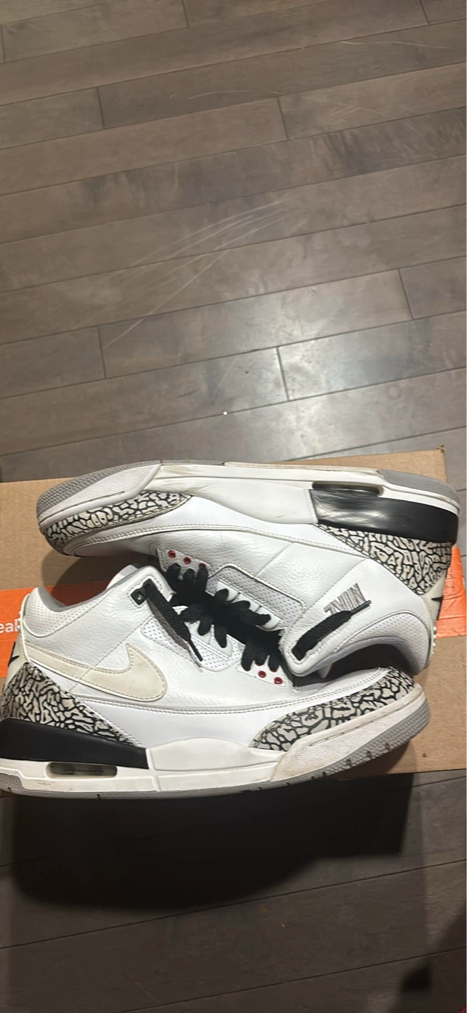 Air Jordan 3 Retro Sneakers