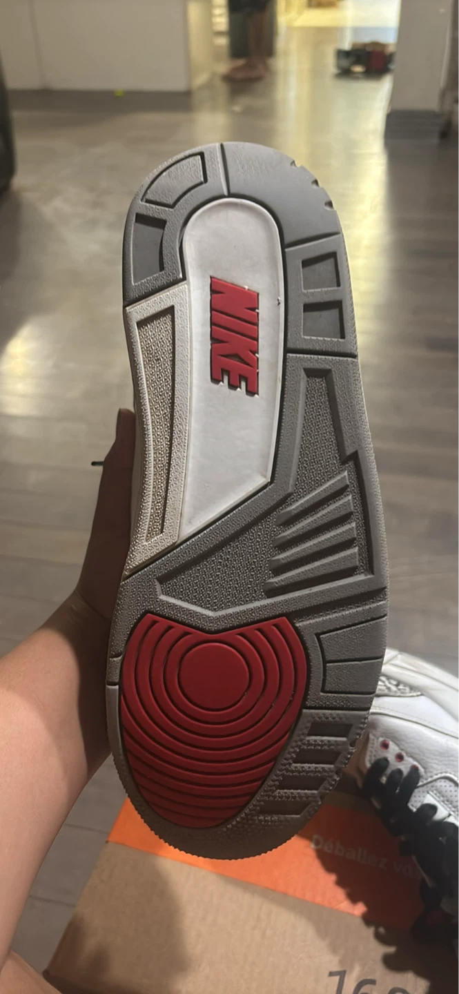Air Jordan 3 Retro Sneakers - photo 4