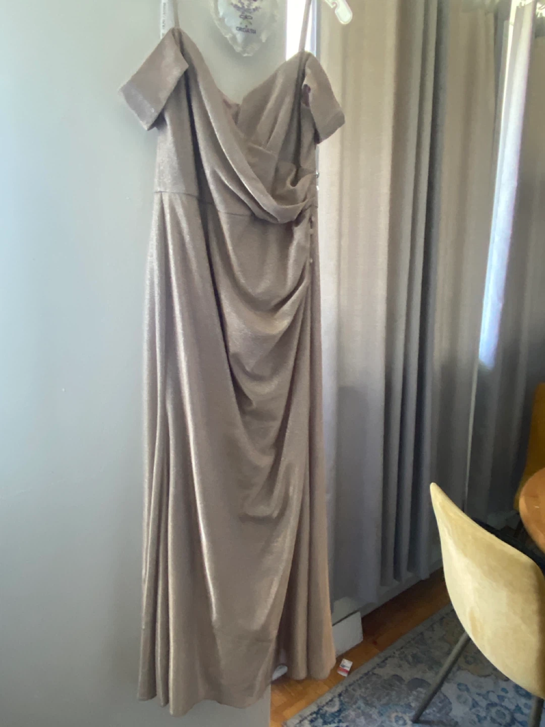Oleg Cassini Champagne Sparkle Gown - photo 2