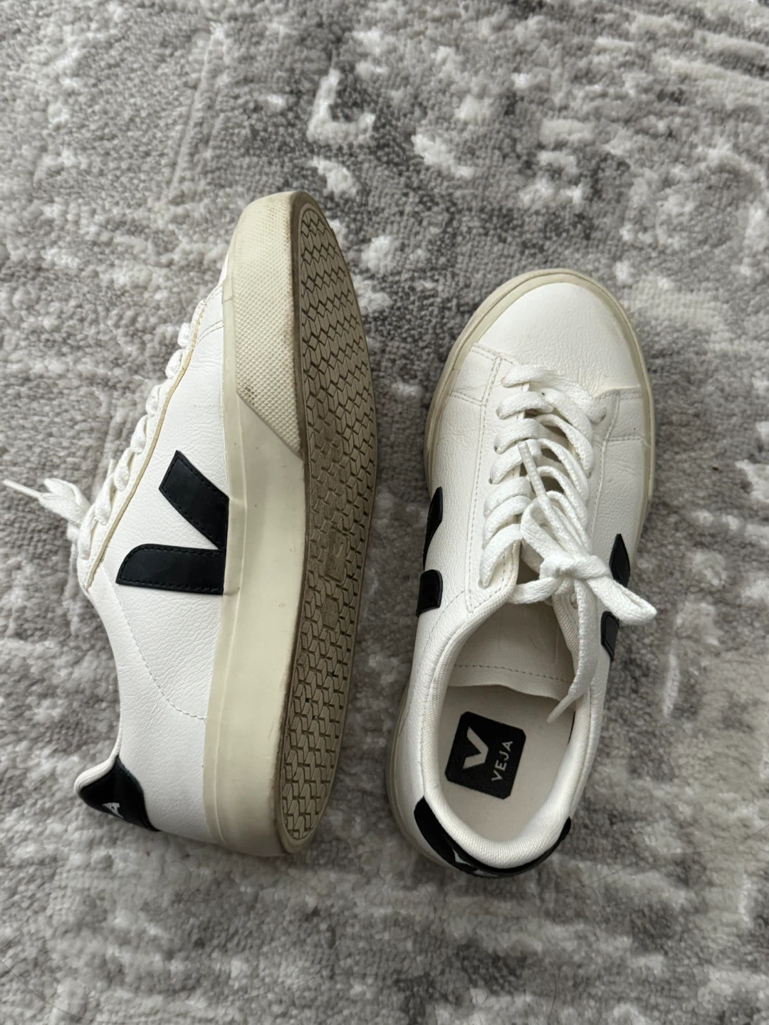 Veja Sneakers - White & Black - photo 5