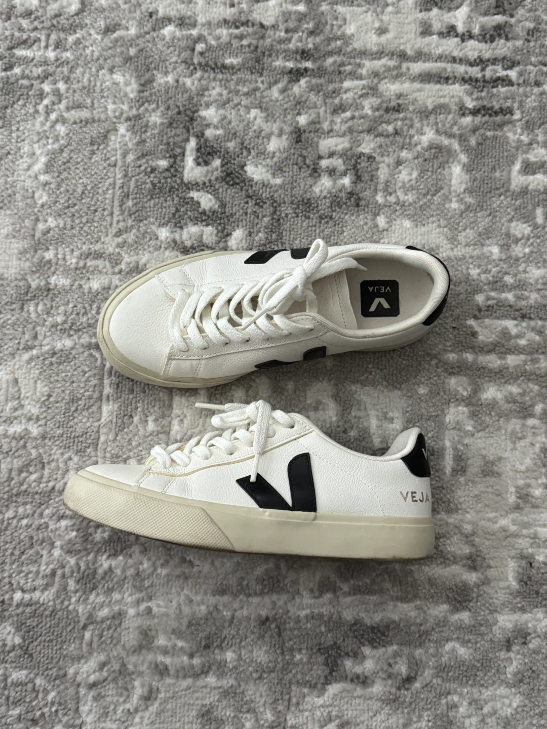 Veja Sneakers - White & Black