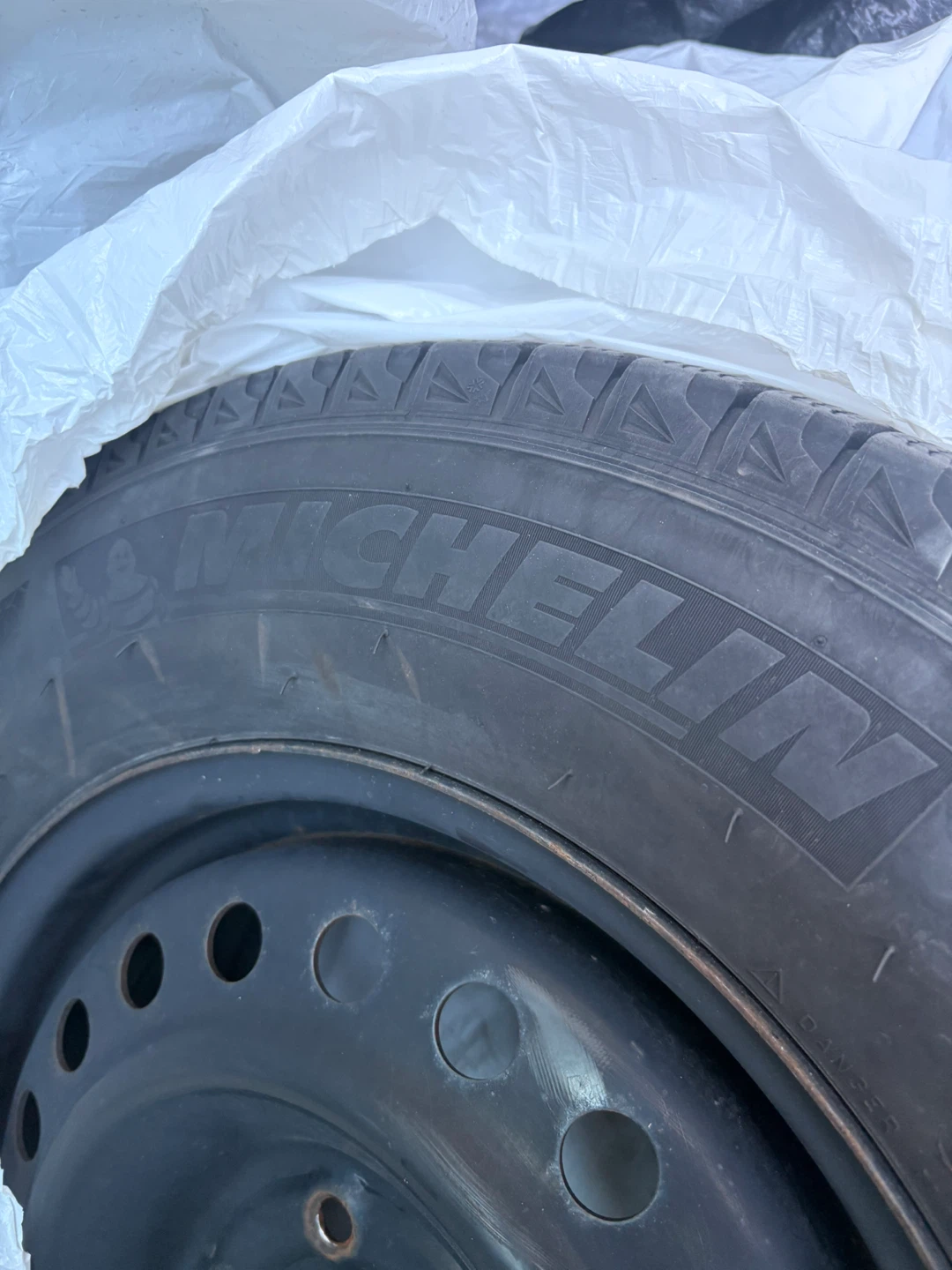 Michelin Winter Tire with Steel Rim 2014 Honda crv