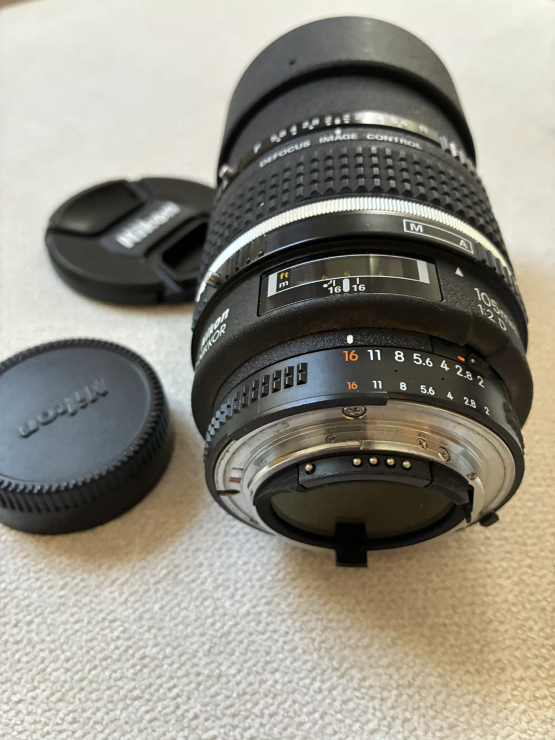 Nikon Lens AF DC-Nikkor 105mm 2D, Made in Japan - photo 3
