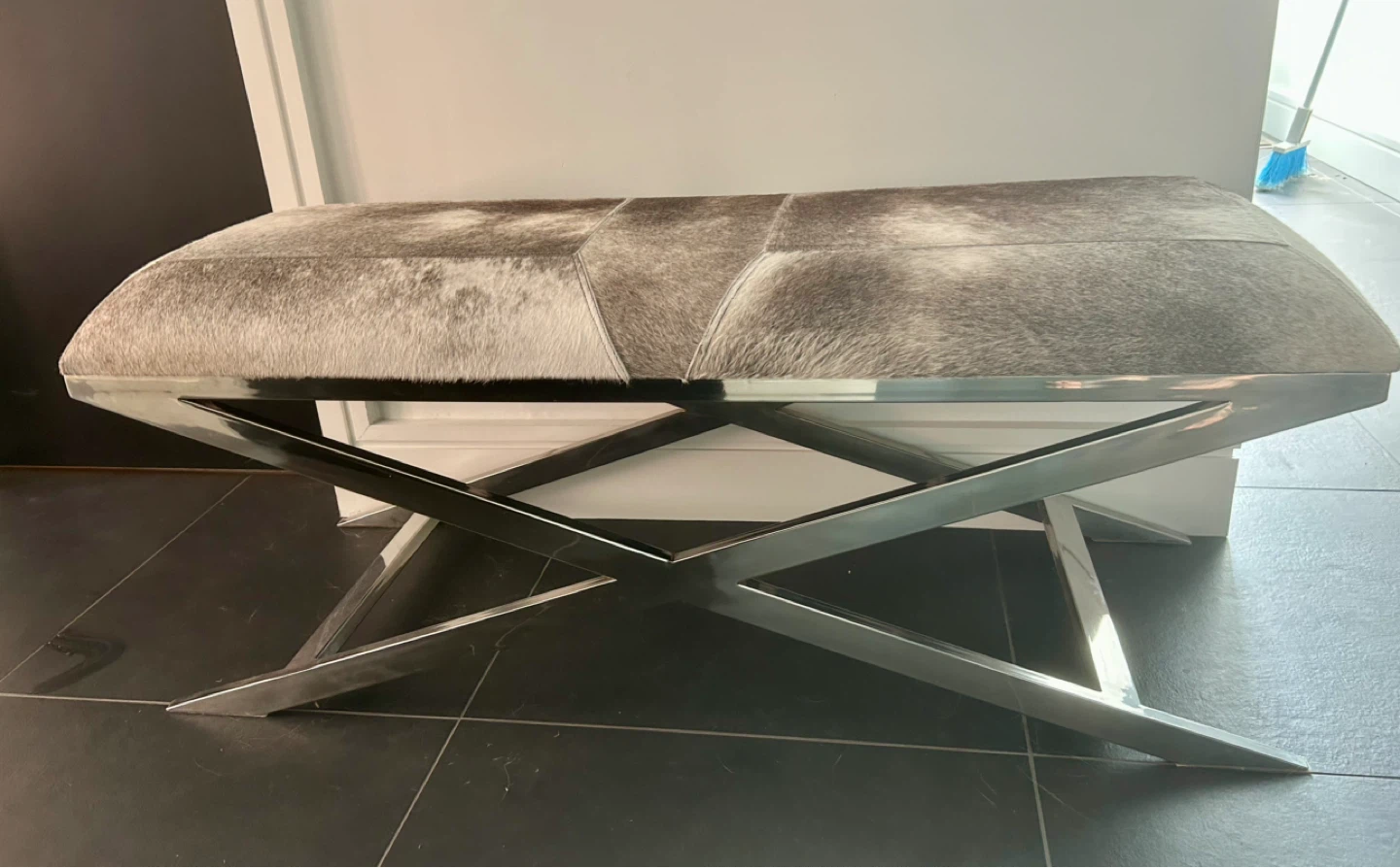 Cowhide Bench with Chrome X-Base - photo 2
