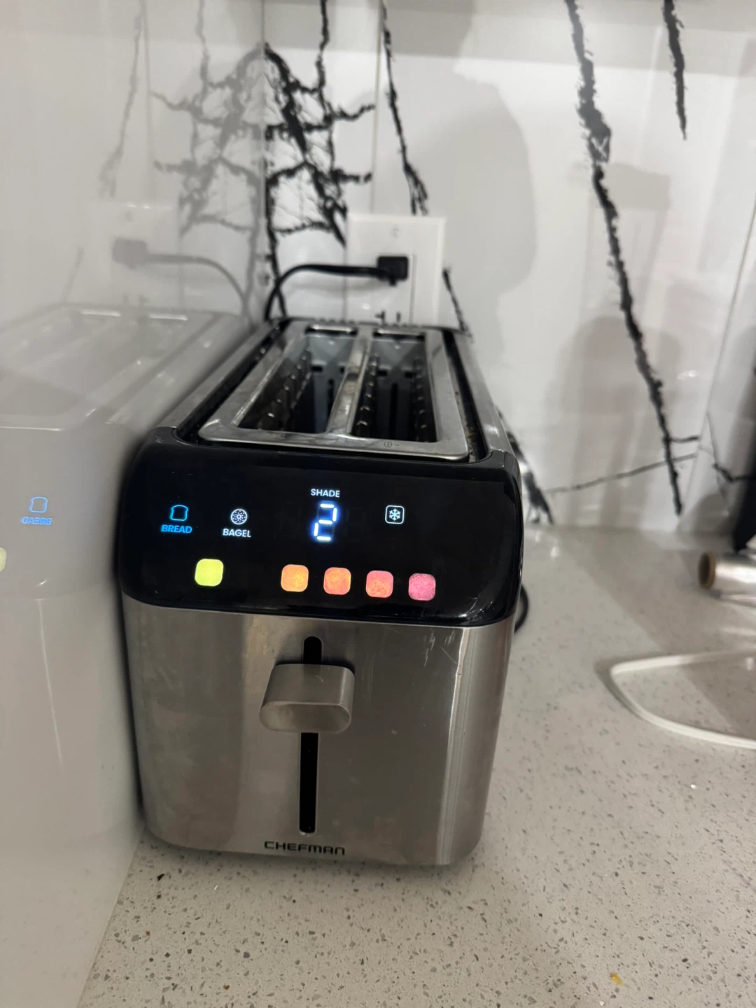 Chefman 2-Slice Digital Touchscreen Toaster - photo 2