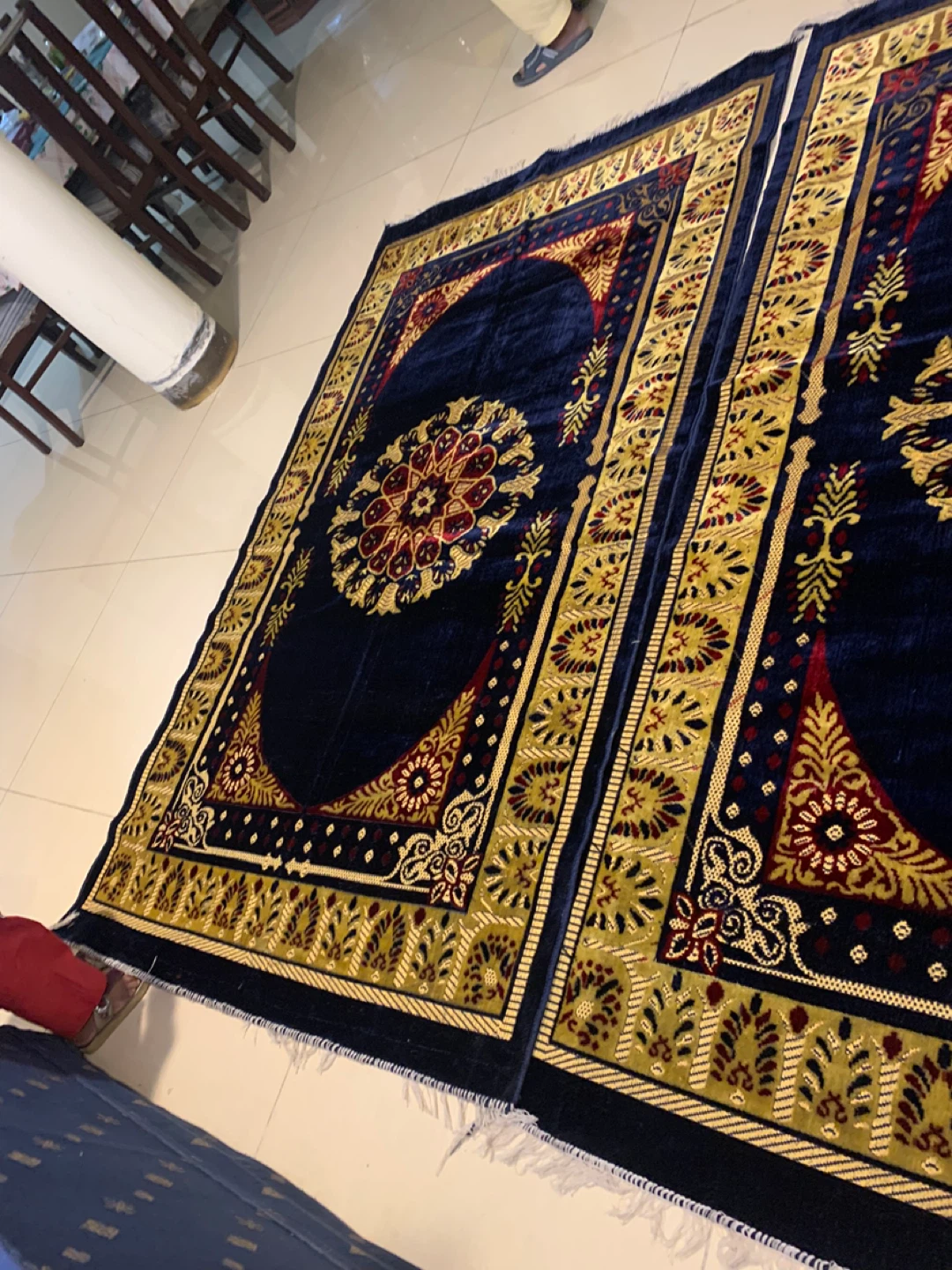 Traditional Area Rugs - brand new Blue and Red - photo 2