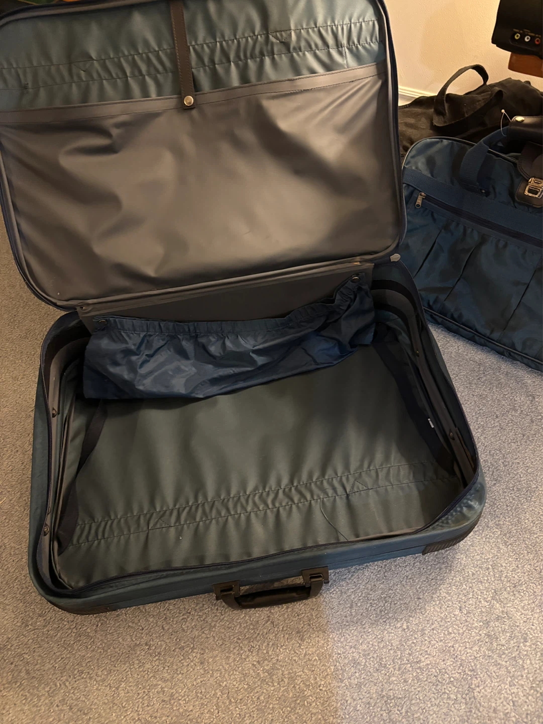 McBride Teal Luggage Set - photo 2