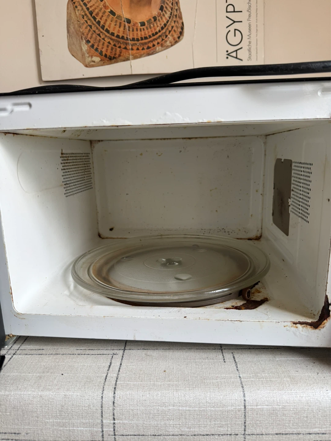 Danby Microwave DMW1110BLDB - photo 3