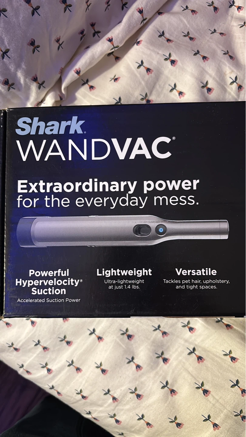 Shark wandvac