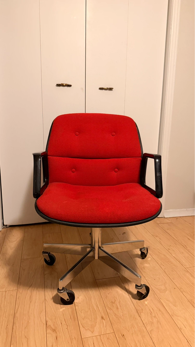 Desk chair
