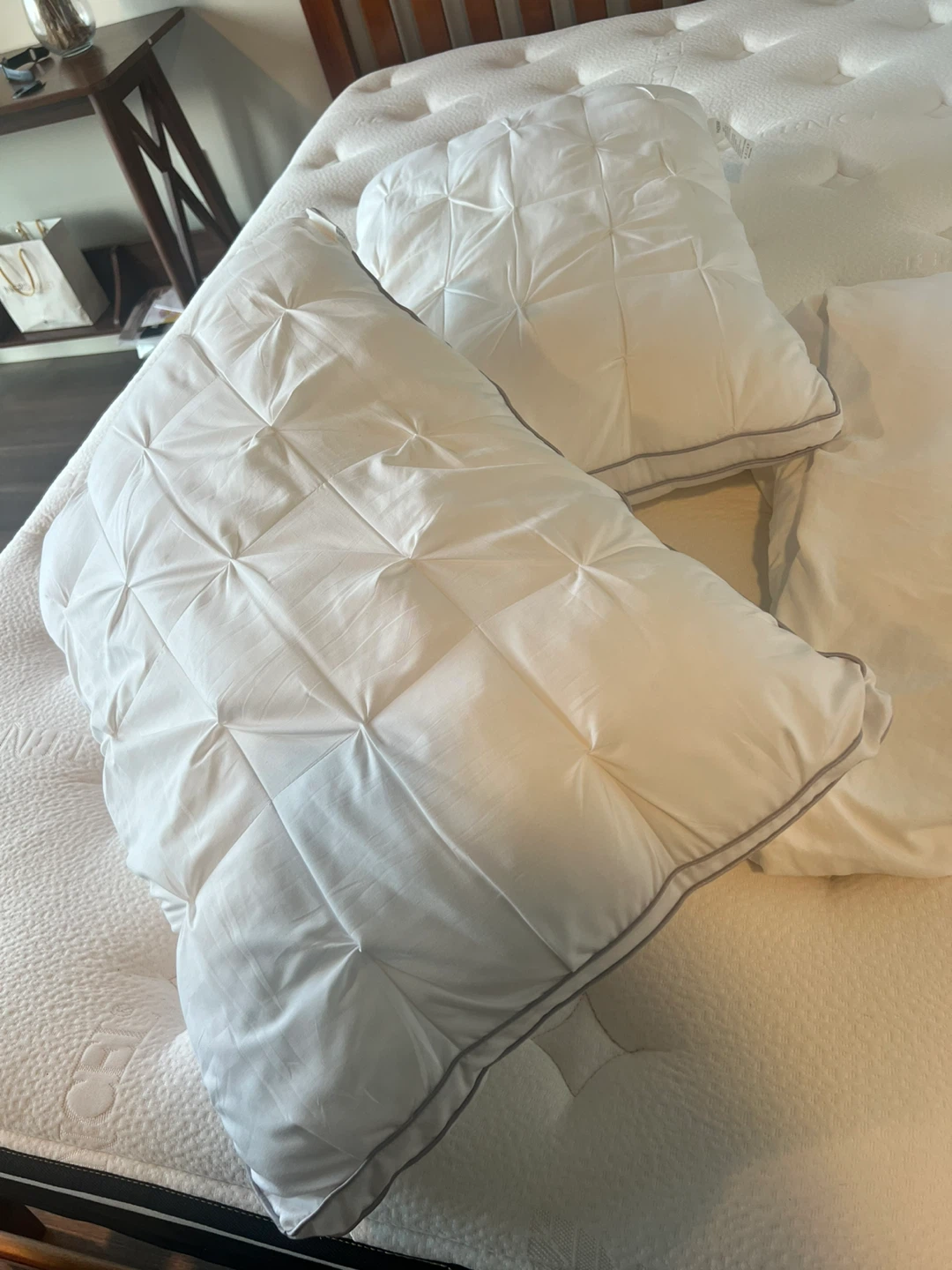A full set of queen bed with all appliances - photo 3
