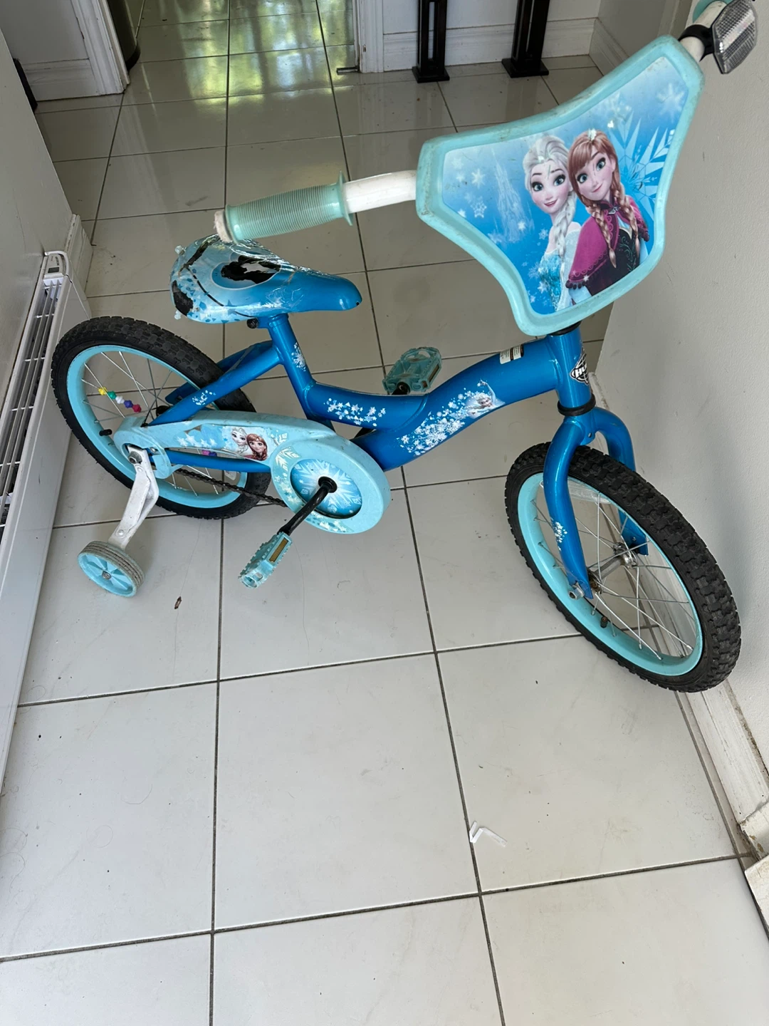 Kids' Bike with Elsa and Anna graphics 16” - photo 2
