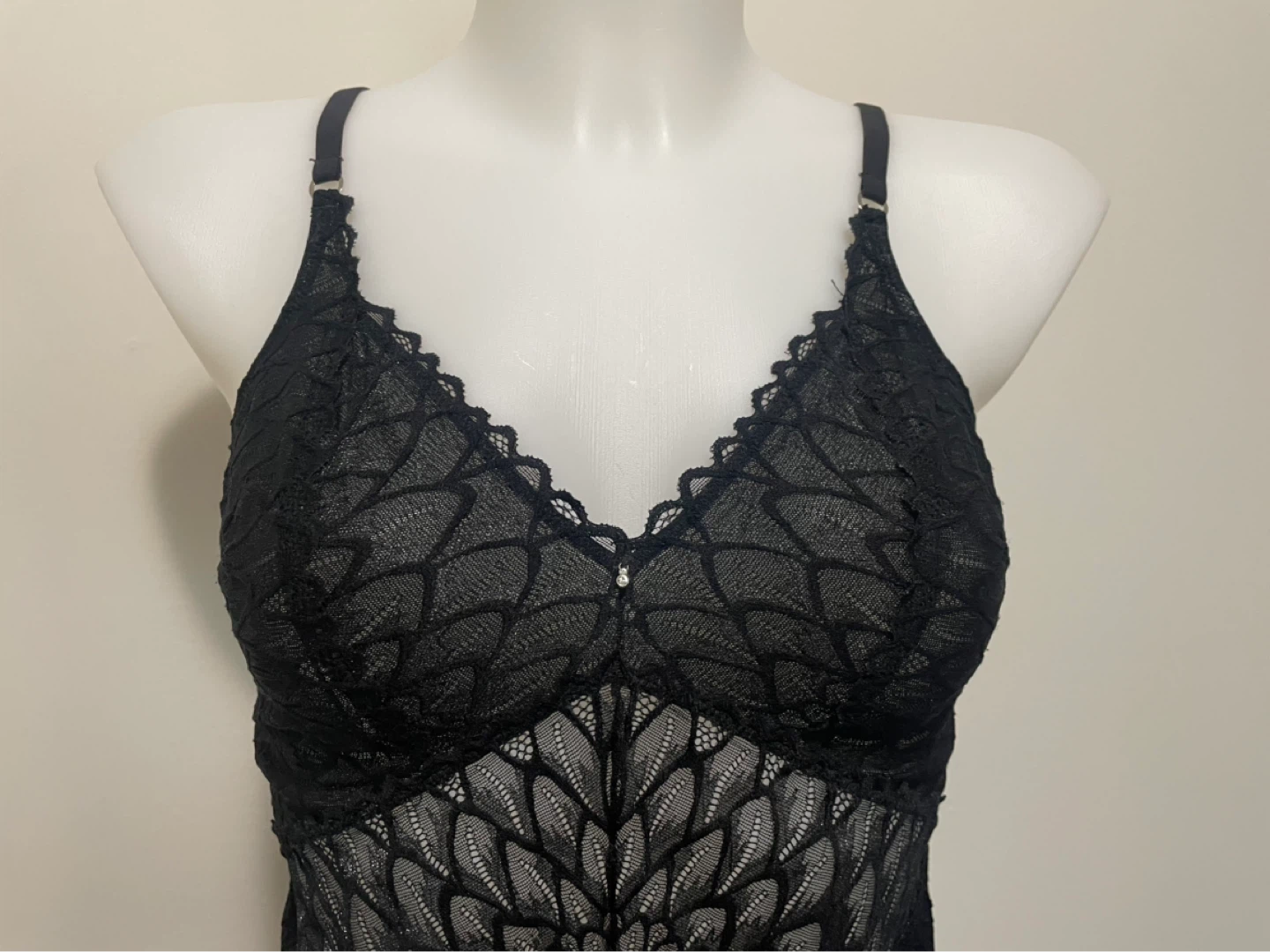 Montelle Intimate- Black Lace Bodysuit size L - photo 3
