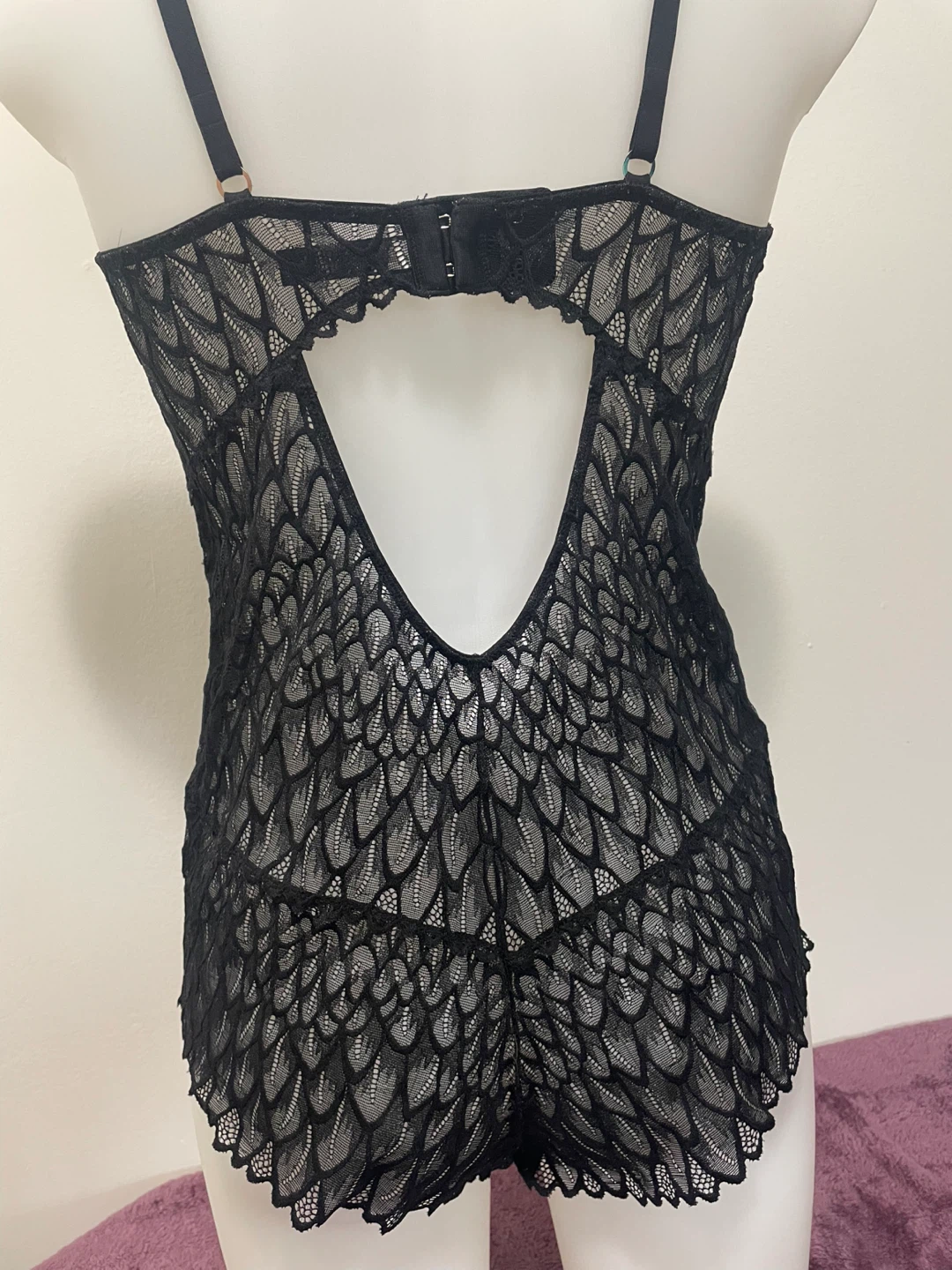 Montelle Intimate- Black Lace Bodysuit size L - photo 4