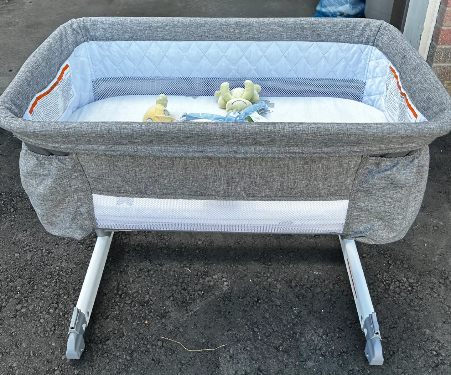 👶 Brand New Baby Bassinet / Bedside Sleeper – Never Used - photo 5