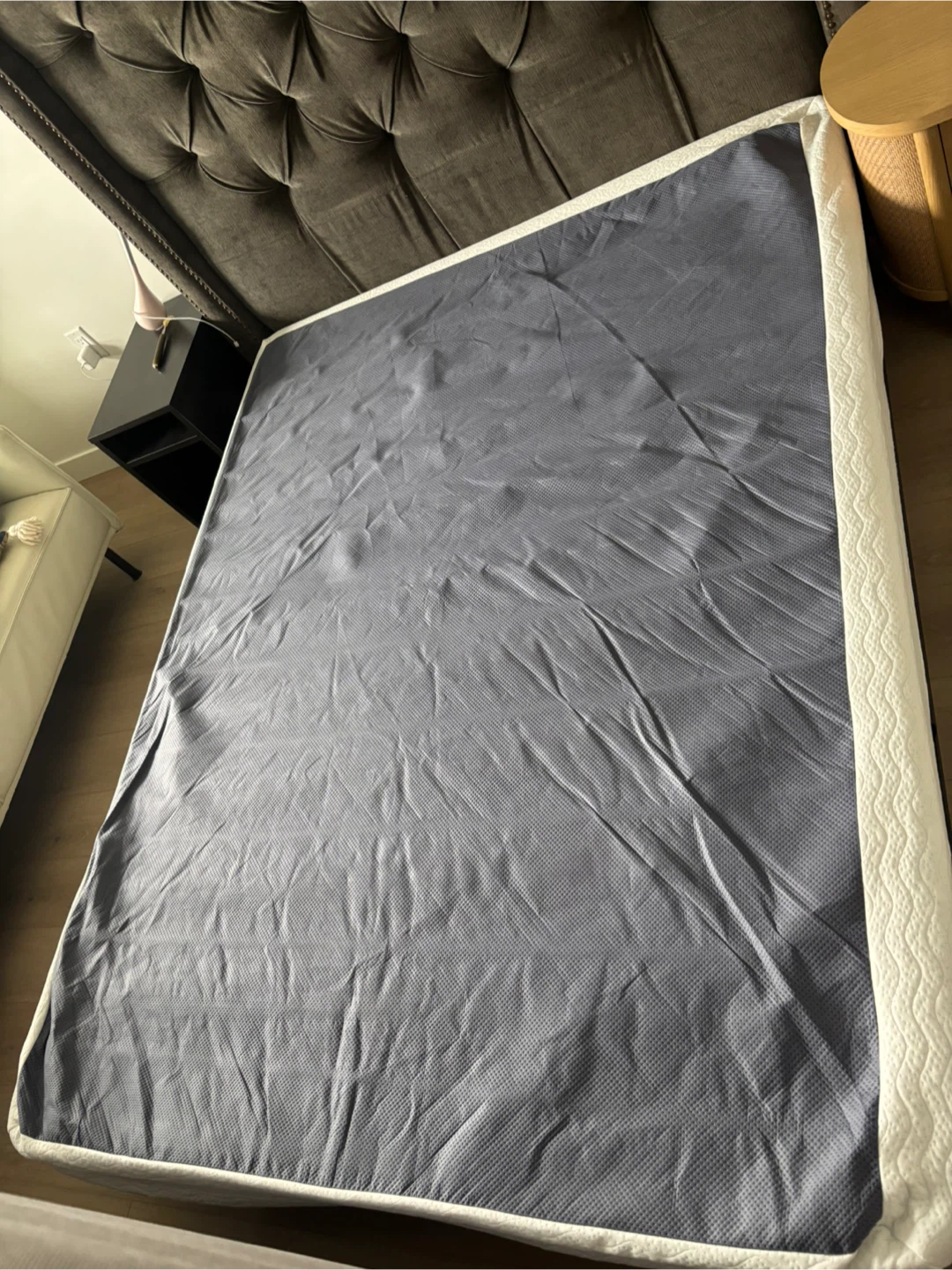 Queen Size Metal Bed Frame - photo 4