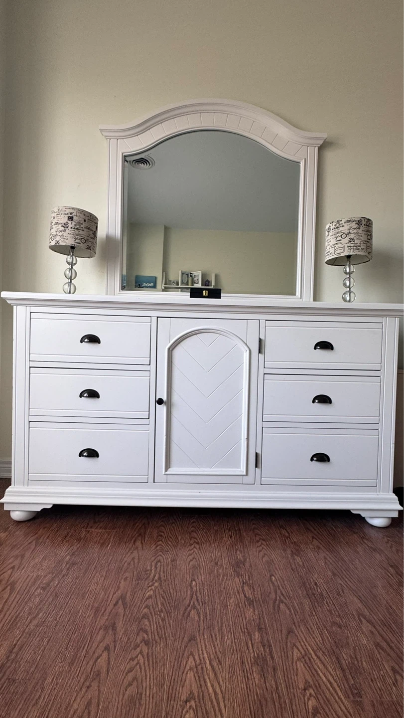 Ashley - White Wood dresser with mirror