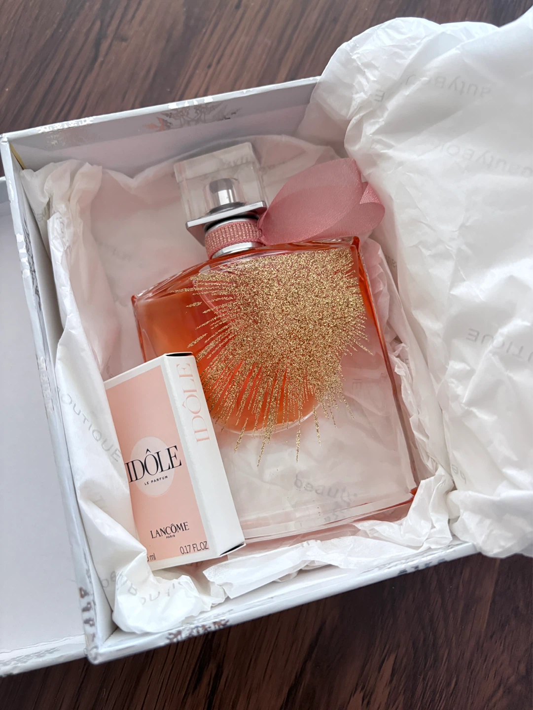 Lancôme Idole perfume