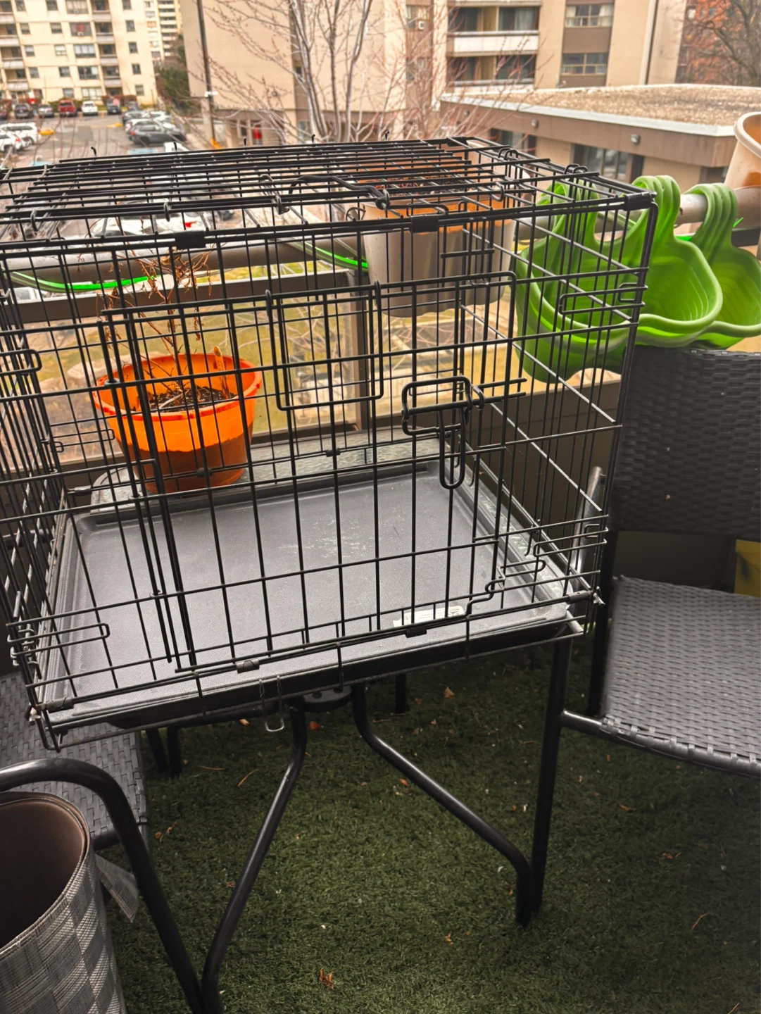 Wire Dog Crate with Tray - photo 3
