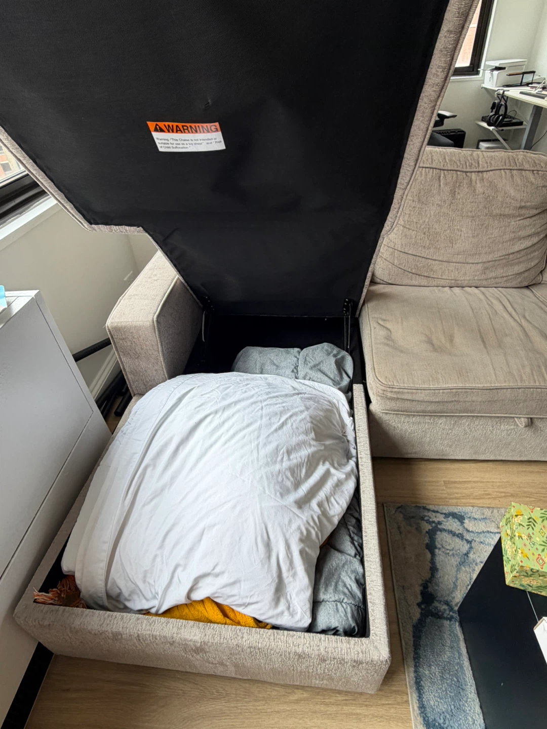 Gray chaise sofa with popup sleeper - photo 3