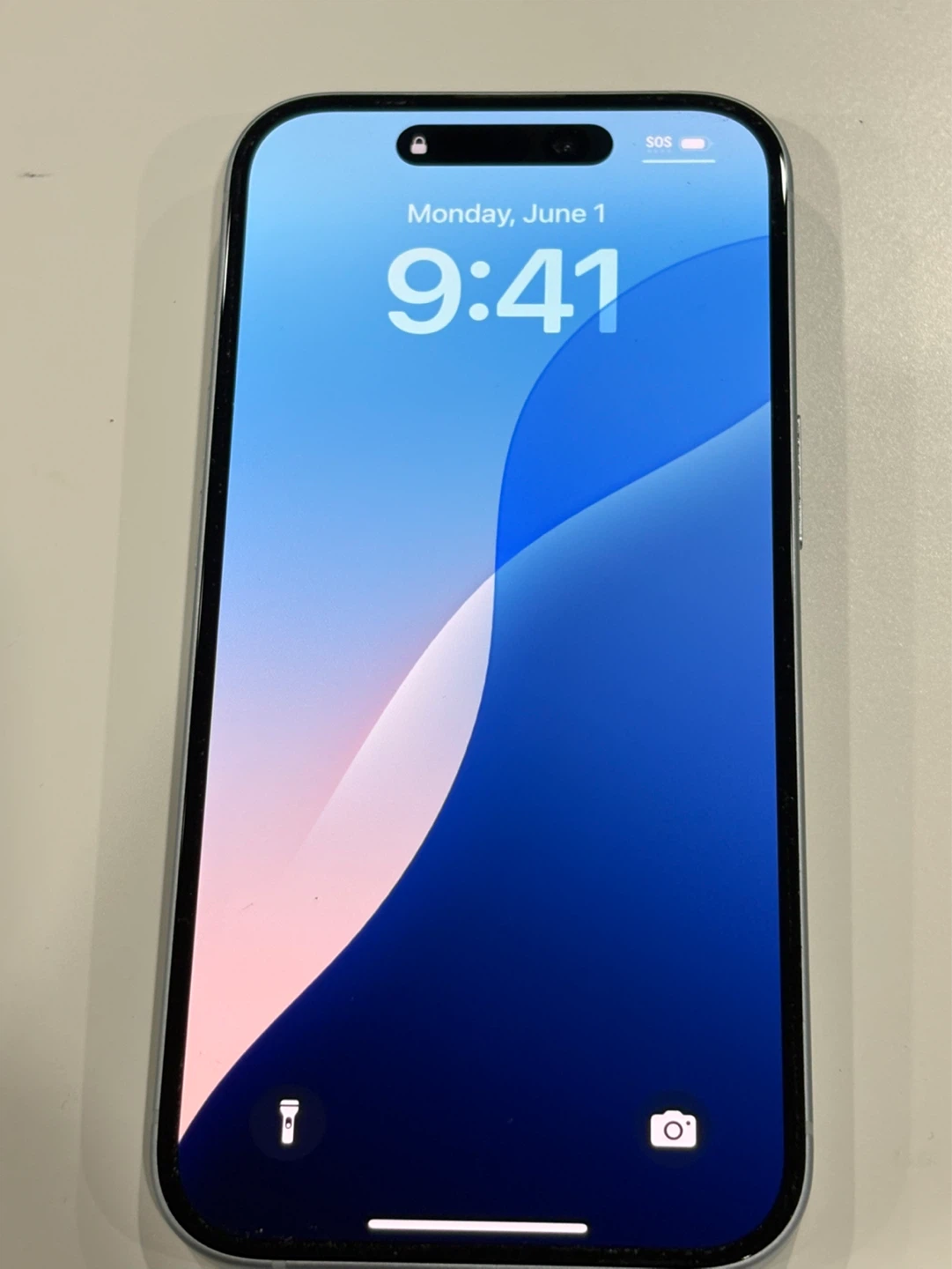 iPhone 15 128GB – 84% Battery – Unlocked – Sky Blue - photo 2