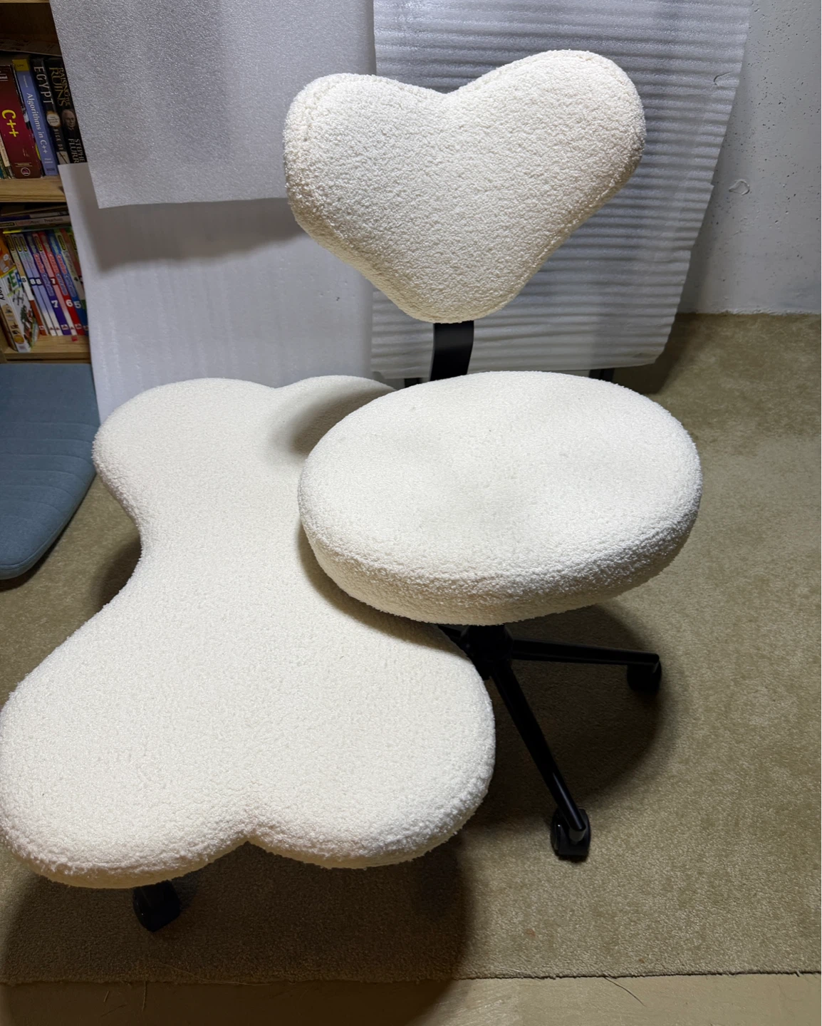Cream Cross-legged Chair - photo 5