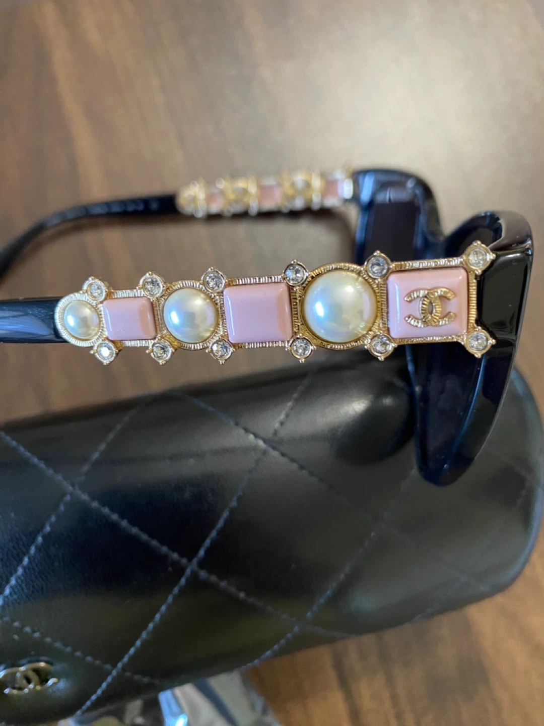Chanel Sunglasses with Pearls and Crystals - photo 2